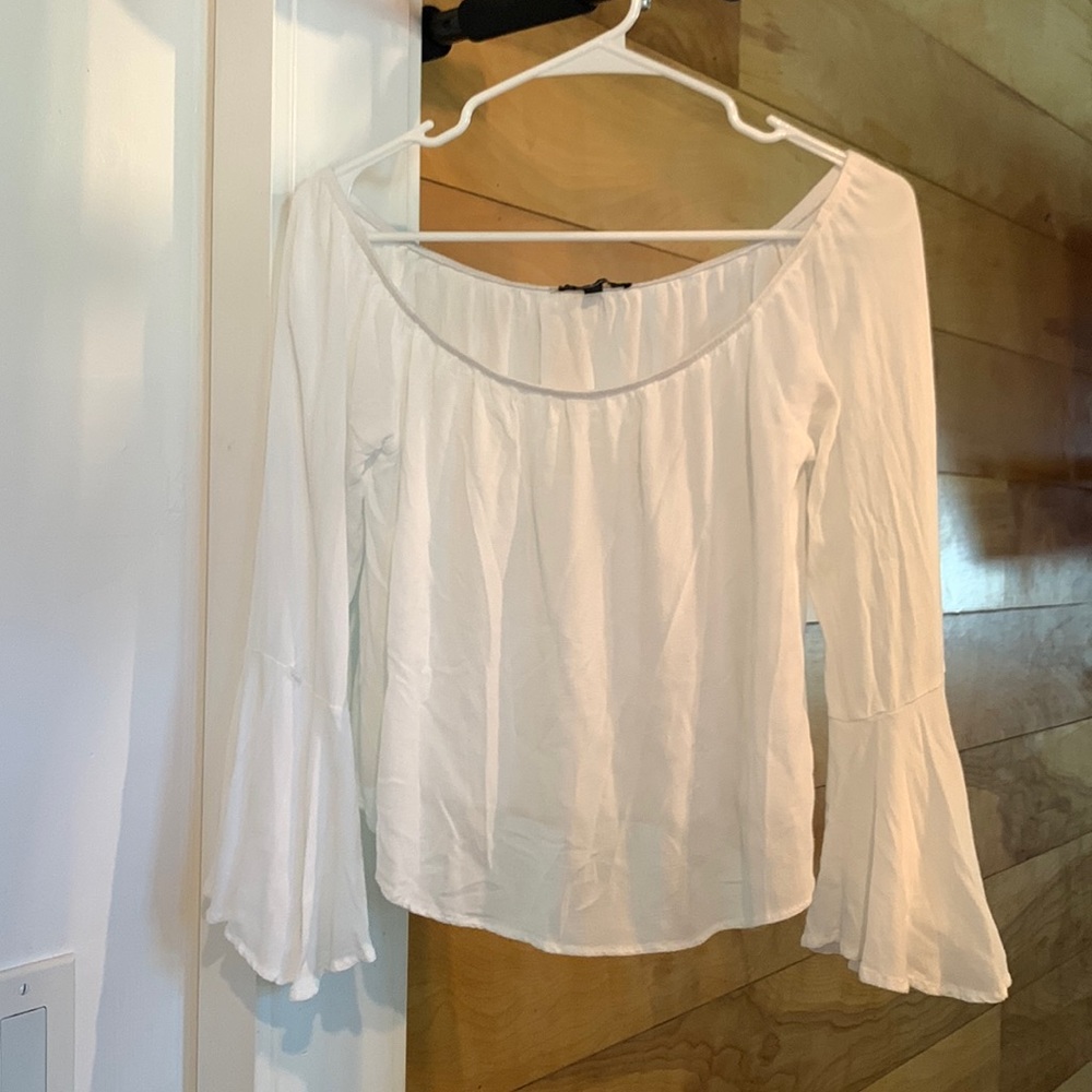 Long sleeve crop